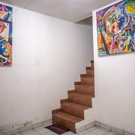 Zenrra Backpacker Hostel Bandung Exterior photo